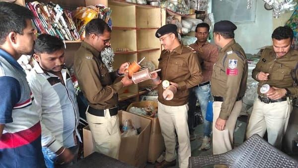 MP में चाइनीज मांझे के खिलाफ सख्ती, बड़वानी में चला चेकिंग अभियान