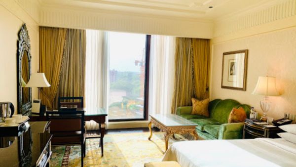 Delhi: फाइव स्‍टार होटल से 23 लाख का बिल चुकाए बिना भागा शख्‍स, खुद को बताया था रॉयल्स फैमिली का खास Employee