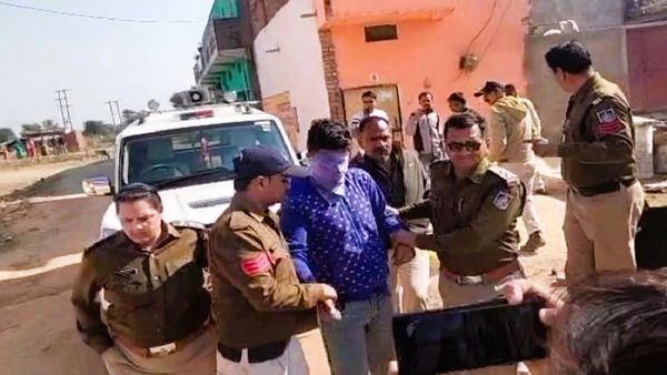 Tikamgarh : बेटे को लगता था मां प्यार नहीं करती, कलेजे के टुकड़े ने मां के सीने में मार दी गोली