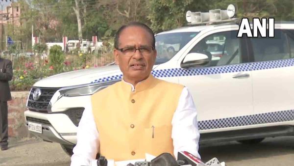 दिग्विजय सिंह के सर्जिकल स्ट्राइक पर सबूत मांगने पर बोले सीएम शिवराज, कांग्रेस का DNA ही पाकिस्तान का