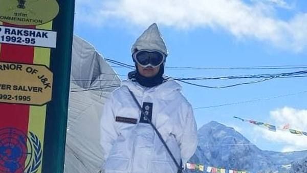 Army at Siachen: कैसी होती है मायनस 50 डिग्री में सियाचिन में तैनात भारतीय सेना के जवानों की जिंदगी