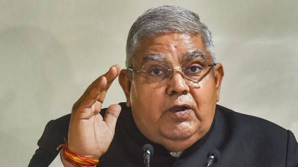 Kesavananda Bharati Case: शांत समुद्र में धनखड़ का पत्थर