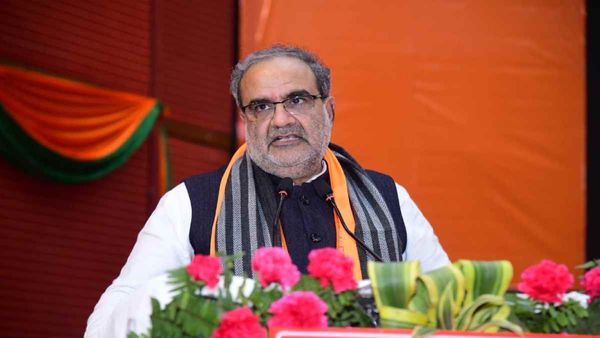 UP BJP:2024 आम चुनाव से पहले बीजेपी के टारगेट पर रहेंगे विरोधी मतदाता, जानिए इसकी वजहें