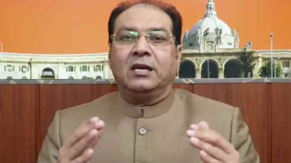 Uttar Pradesh News: यूपी सरकार जल्द ही जारी करेगी नई हज पॉलिसी, जानिए इस बार कितना मिला कोटा