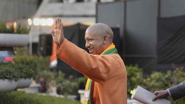 Lucknow to Lakhanpur or Laxmanpur: लखनऊ का नाम बदलेगी योगी सरकार? जानिए क्यों लग रही अटकलें