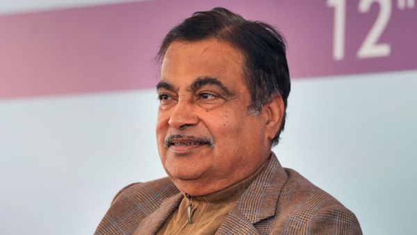 स्मार्ट शहरों की तरह, भारत को 'स्मार्ट गांवों' की भी जरूरत है: नितिन गडकरी