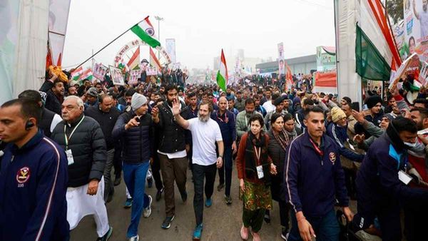 Bharat Jodo Yatra: 'पैदल नहीं कार से यात्रा करें', कश्मीर में राहुल गांधी की पदयात्रा को लेकर अलर्ट जारी