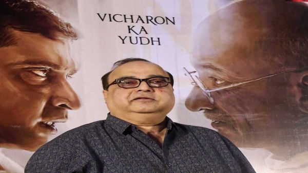 'गांधी गोडसे: एक युद्ध' के डायरेक्टर राजकुमार संतोषी को जान का खतरा, पुलिस से मांगी सुरक्षा