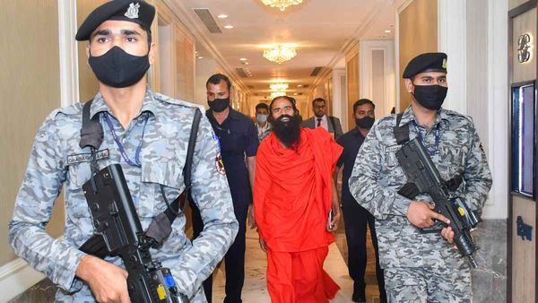 पाकिस्तान के होंगे चार टुकड़े, पंजाब प्रांत-सिंध और पीओके भारत में मिलेंगे: बाबा रामदेव