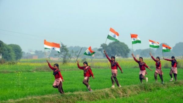 Economic Survey: स्‍कूल छोड़ने वालों की दर में लगातार आई गिरावट, नामांकन में हुई बढ़ोत्‍तरी