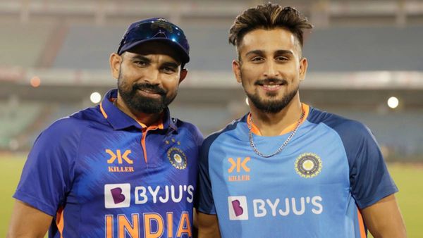 'दुनिया पर राज करना है तो तुरंत शुरू कर दो ये काम', मोहम्मद शमी ने उमरान मलिक को दी बड़ी नसीहत