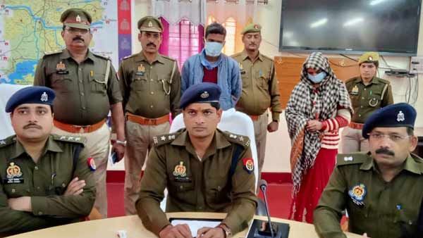 Sonbhadra: चचेरे देवर से अवैध संबंध में बाधक बन रहा था पति, पत्नी ने प्रेमी के साथ मिलकर रेत दिया गला