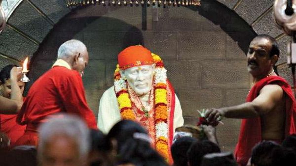 साईं मंदिर में आया इतना दान टूट गए सारे रिकॉर्ड, सिर्फ न्यू ईयर पर ही आया 18 करोड़ का चढ़ावा