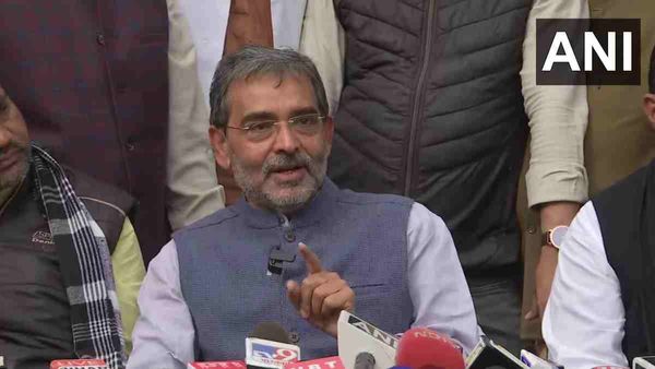 Upendra Kushwaha: 'कौन अपना कौन पराया...', उपेंद्र कुशवाहा ने साधा सीएम नीतीश कुमार पर निशाना