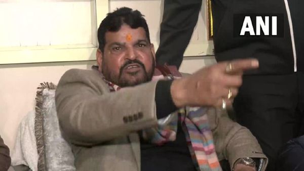 'यौन उत्पीड़न की नहीं हुई कोई घटना, ...मैं फांसी लगा लूंगा', विनेश फोगाट के आरोप पर बोले फेडरेशन के अध्यक्ष