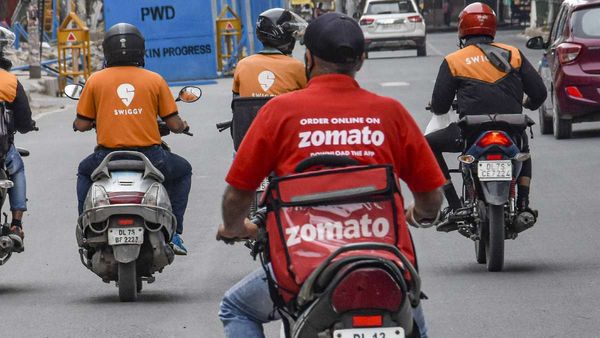 Zomato Scam: 100-200 में मिल जा रहा 1000 रुपये का खाना, ऐसे हो रहा सारा खेल