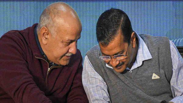 दिल्ली में टू-व्हीलर मोबिलिटी राइड के लिए लेवल-प्लेइंग फील्ड की जरूरत, केजरीवाल सरकार बना रही प्लान