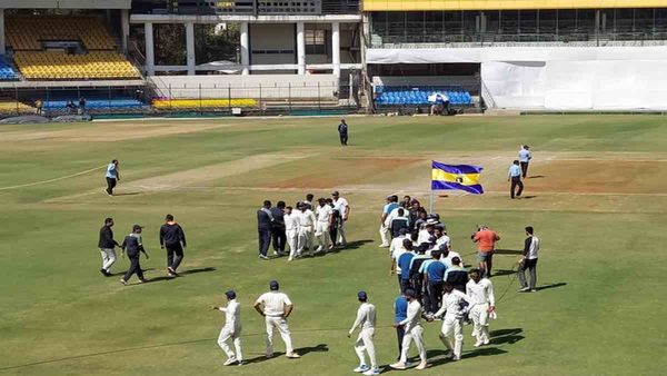 Ranji Trophy Final 2023: बंगाल और सौराष्ट्र के बीच होगी खिताबी भिड़ंत, कर्नाटक और एमपी टूर्नामेंट से बाहर