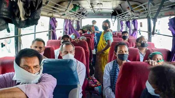 BUS Fare Hike in UP: आज से महंगा हो गया है यूपी में बस का सफर