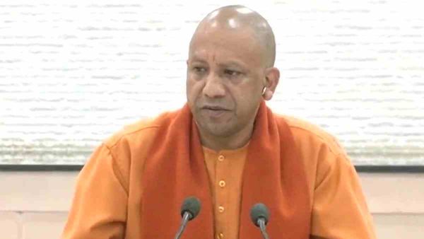 सीएम योगी आदित्यनाथ ने की बजट की तारीफ, बोले- 'UP को मिलेगा सबसे अधिक लाभ, योजनाओं को मिलेगी गति'