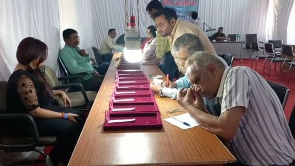 Diamond Auction: कद्रदान को तरसे पन्ना के हीरे, बेशकीमती हैं फिर भी नहीं मिल रहे खरीददार