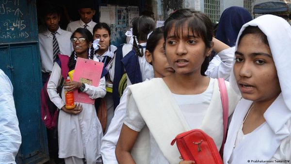 असम में बाल विवाह के खिलाफ अभियान से विवाद बढ़ा
