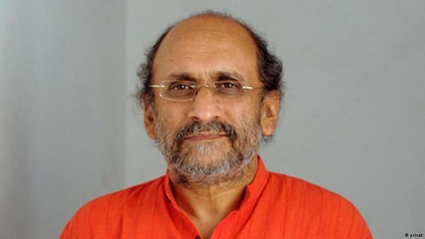 आलोचकों को कैसे चुप कराता है अडानी समूह?