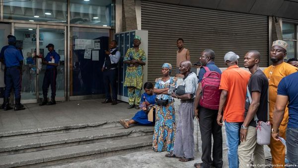 नाइजीरिया: देश के हालात बदलने में कितने सफल रहे बुहारी