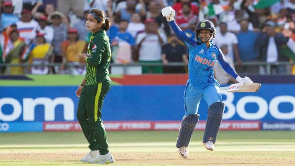 महिला क्रिकेट को और ऊपर ले जाने वाला प्रदर्शन, कोहली ने दी पाकिस्तान के खिलाफ जीत पर टीम को बधाई