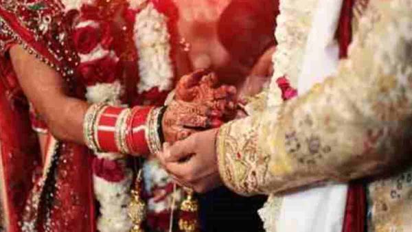 Kaushambi: उम्रकैद की सजा काट रहे दो कैदी सलाखों के पीछे बने समधी, बेटे और बेटी का रिश्ता किया तय