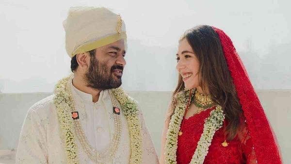 वेब सीरीज के दुनिया की फेमस एक्ट्रेस मानवी गागरू ने की गुपचुप शादी, जानते हैं कौन हैं उनके पति कुमार वरुण?