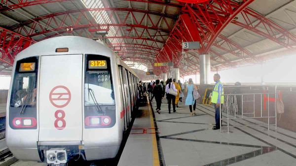 Delhi Metro का वर्चुअल शॉपिंग ऐप 'Momentum 2.0': जानिए इसके बारे में