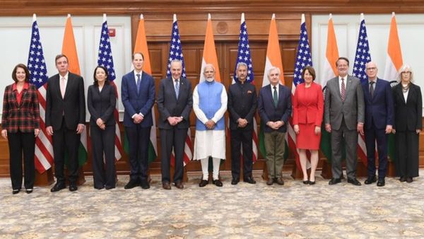 पीएम मोदी ने अमेरिकी सीनेटरों के प्रतिनिधिमंडल का किया स्‍वागत, संबंधों को और मजबूत करने पर हुई चर्चा