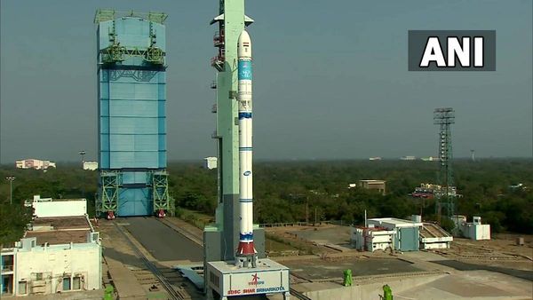 ISRO का सबसे छोटा रॉकेट SSLV-D2 का सफलतापूर्वक लॉन्च