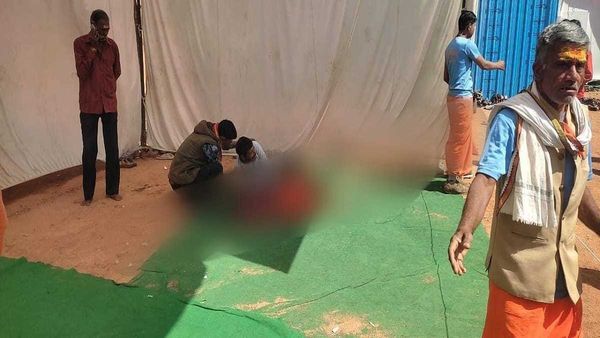 Bageshwardham: दिव्य दरबार में अर्जी से पहले आ गए यमदूत, पंडाल में ही निकला महिला का दम