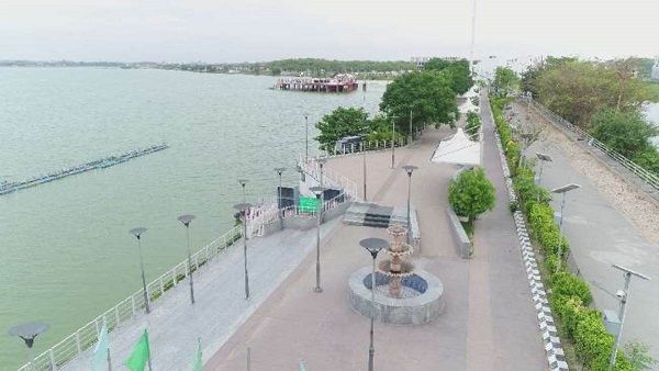 UP: सीएम सिटी में पर्यटन को बढ़ावा देने के लिए प्रशासन ने की यह खास पहल, रामगढ़ताल झील की बढ़ेगी सुंदरता