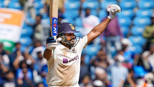 IND vs AUS: 'ऑस्ट्रेलियाई बल्लेबाजों को रोहित से सीख लेने की जरूरत', दिग्गज ने जमकर की हिटमैन की तारीफ 