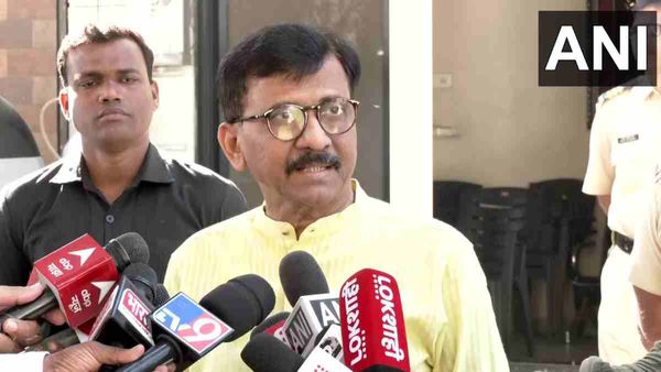 'राज्यपाल बदलना महाराष्ट्र पर कोई एहसान नहीं...', कोश्यारी के जाने पर बोले संजय राउत