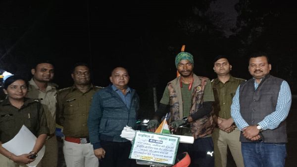 सेव टाइगर का संदेश लेकर साइकिल यात्रा पर निकला 'सिरसाम'