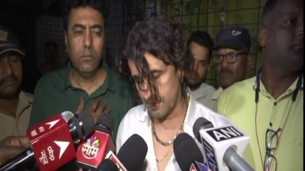 कॉन्सर्ट के दौरान सोनू निगम के साथ धक्कामुक्की, विधायक के बेटे का नाम आया सामने