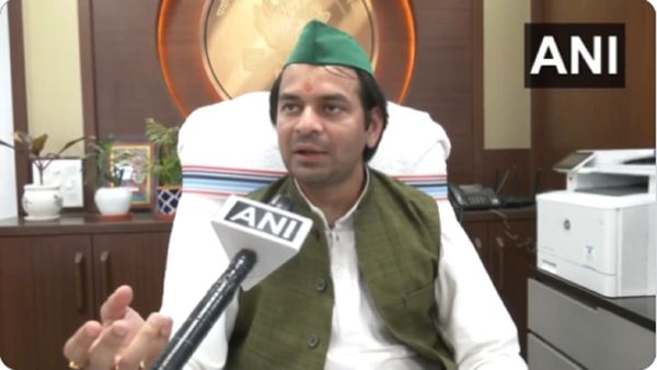Video: 'मुलायम सिंह सपने में आए और अपनी घड़ी मुझे दे दी...', तेजप्रताप यादव ने सुनाया अपने सपने का किस्सा