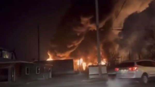 अमेरिका के ओहायो में भीषण ट्रेन हादसा, ट्रेन के डिब्बों लगी भयानक आग, खाली कराया जा रहा इलाका