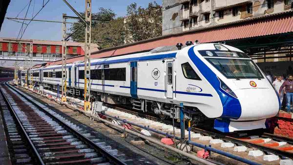 Delhi-Jaipur Vande Bahart: इन दो बदलाव के बाद 10 अप्रैल को शुरू होगी दिल्ली-जयपुर वंदे भारत