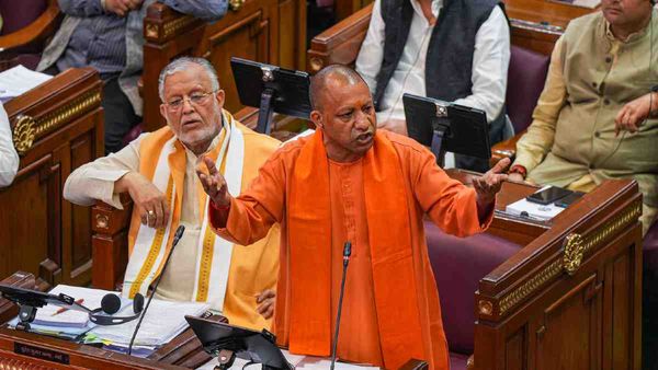 UP Budget 2023: UP में कर्मचारियों के लिए आई ये बुरी ख़बर, पुरानी पेंशन को सरकार की 'ना'