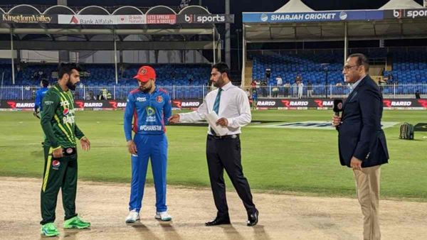 AFG vs PAK: 'तुम शारजाह में हो पर्थ में नहीं,' शादाब खान को जमकर लगी लताड़
