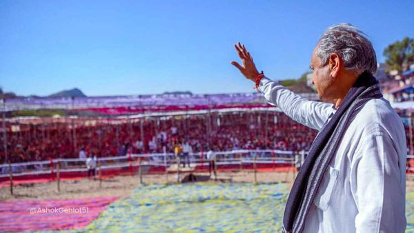 'लेकर प्रौद्योगिकी की पहचान, आगे बढ़ता राजस्थान', जानिए सीएम गहलोत ने क्यों किया ये Tweet