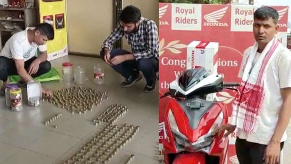 गजब का जज्बा: 90 हजार के चिल्लर लेकर स्कूटी खरीदने पहुंचा शख्स, पूरा किया सालों पुराना सपना