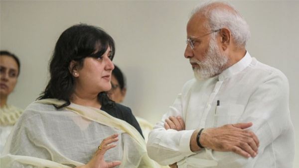 जानिए सुषमा स्‍वराज की बेटी बांसुरी को, जिनको भाजपा में मिली ये अहम जिम्‍मेदारी