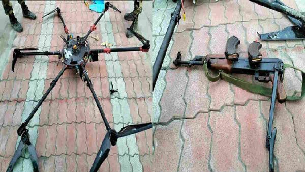 गुरदासपुर में BSF के हाथ लगी बड़ी कामयाबी, फायरिंग कर जमीन पर गिराया पाकिस्तानी ड्रोन, हथियार भी बरामद