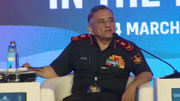 रक्षा क्षेत्र में बड़े कदम जरूरत, Russia- Ukraine संघर्ष बड़ी सीख: CDS जनरल अनिल चौहान